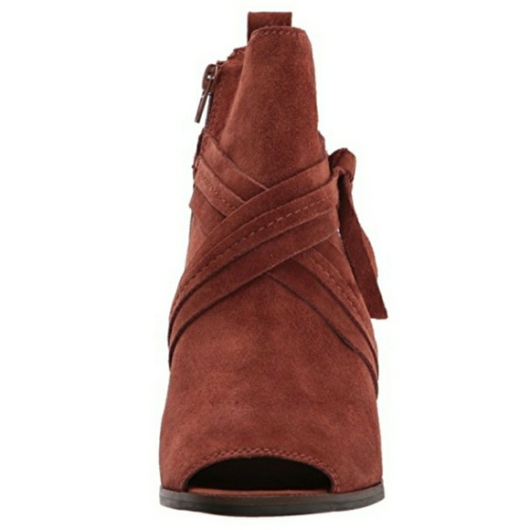 Stylish Lucky Brand Wedge Booties - Picture 3 of 8